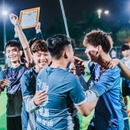 Tham gia giải bóng đá thường niên