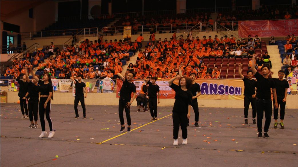 ELYMPIC 2017 - HỘI THAO VÀ CHUNG KẾT MR&MS FPT EDUCATION 4 2