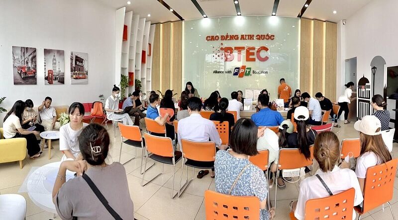 Ngành quản trị kinh doanh học trường nào? Top 8 trường tốt nhất 6 Chất lượng đào tạo ngành Quản trị kinh doanh tại BTEC FPT được nhiều người đánh giá tốt