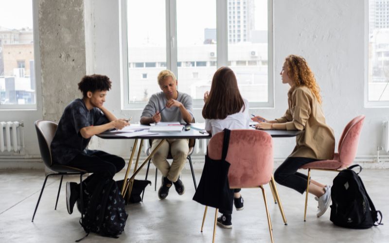 Ai nên học khối A10
