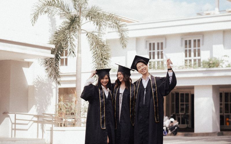 Ai nên học khối R22