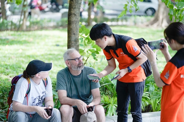 Sinh viên BTEC FPT tham gia hoạt động ngoại khóa giao lưu với người nước ngoài