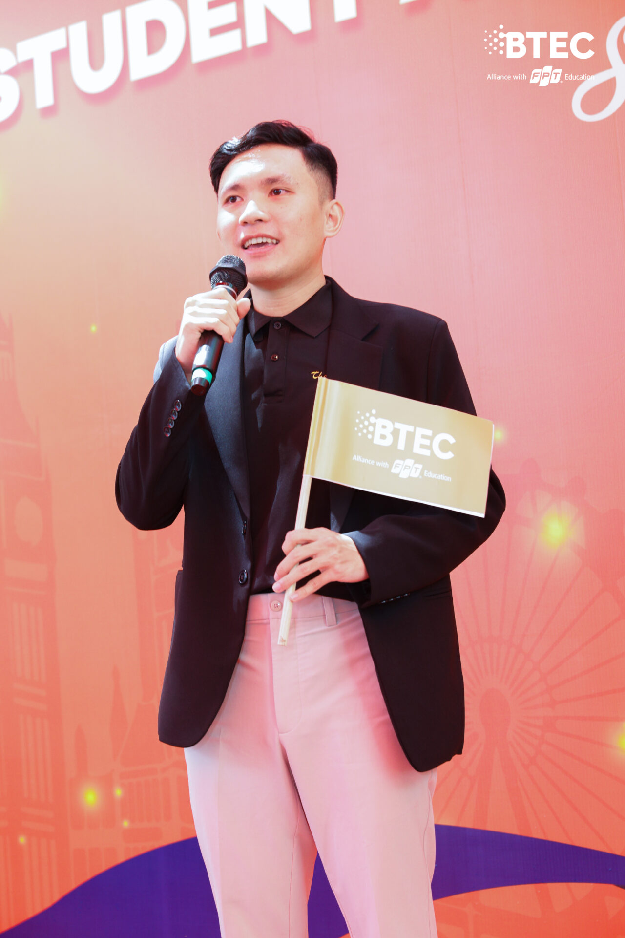 pham tan thanh k2