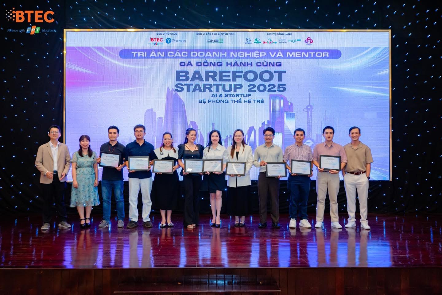 Barefoot Startup Nhan chung chi tri an doanh nghiep va Mentor