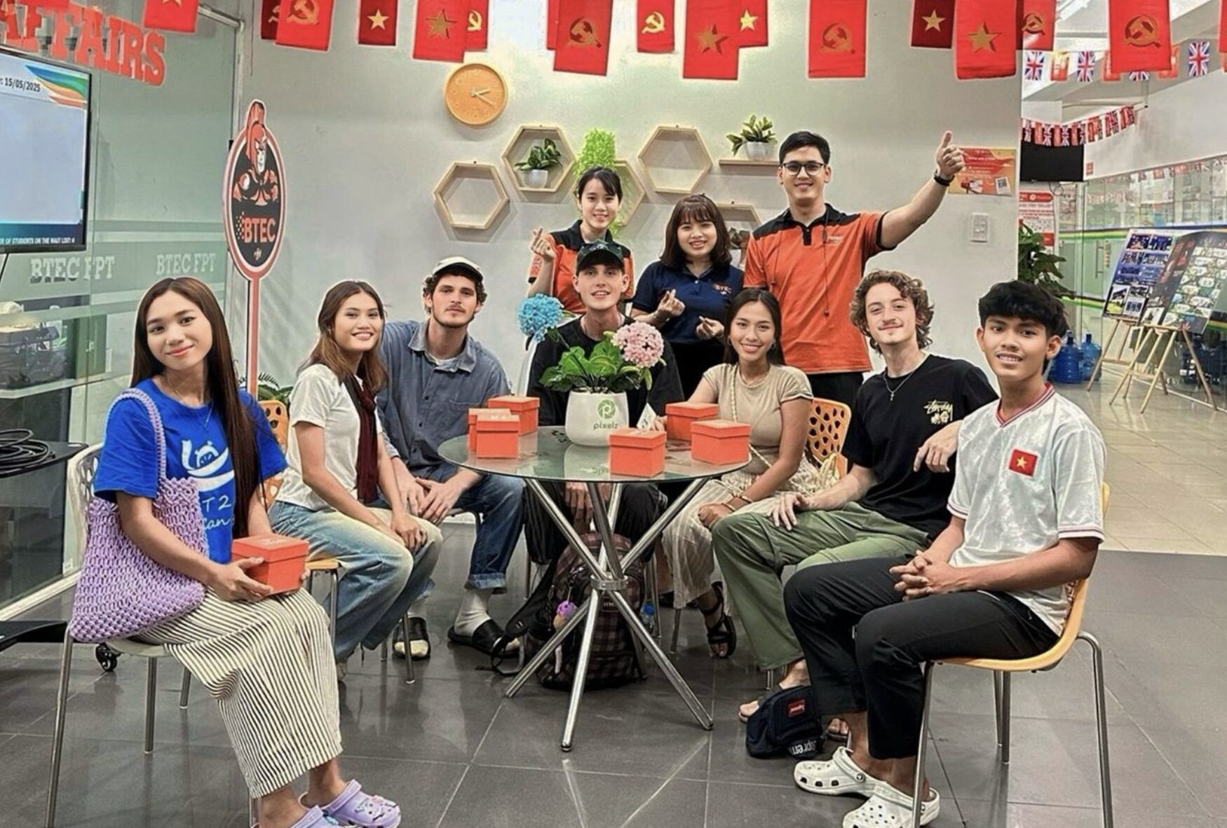 Anh man hinh 2025 11 17 luc 09.42.04