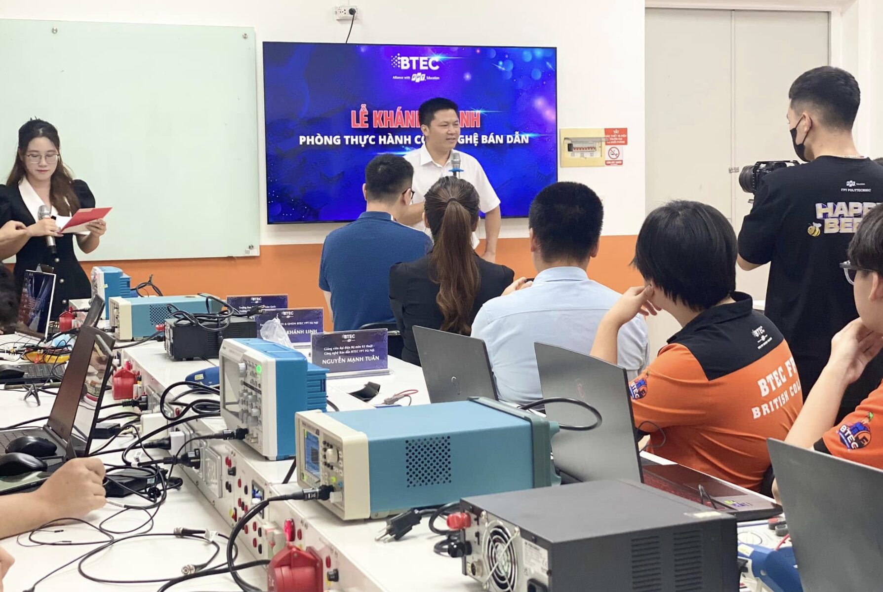 Anh man hinh 2025 11 24 luc 12.32.31