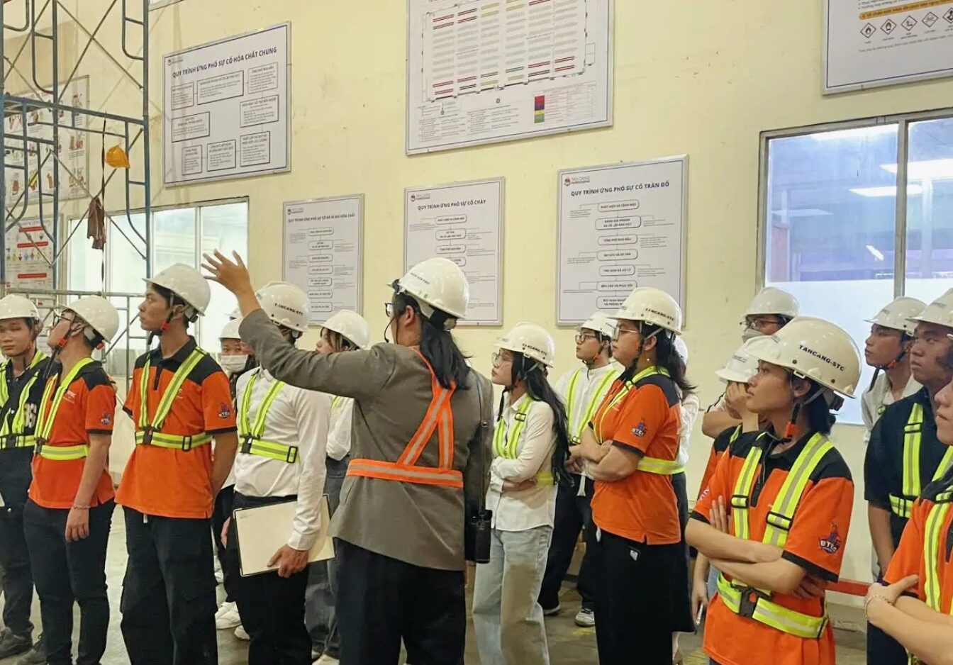 Anh man hinh 2025 11 24 luc 12.46.47