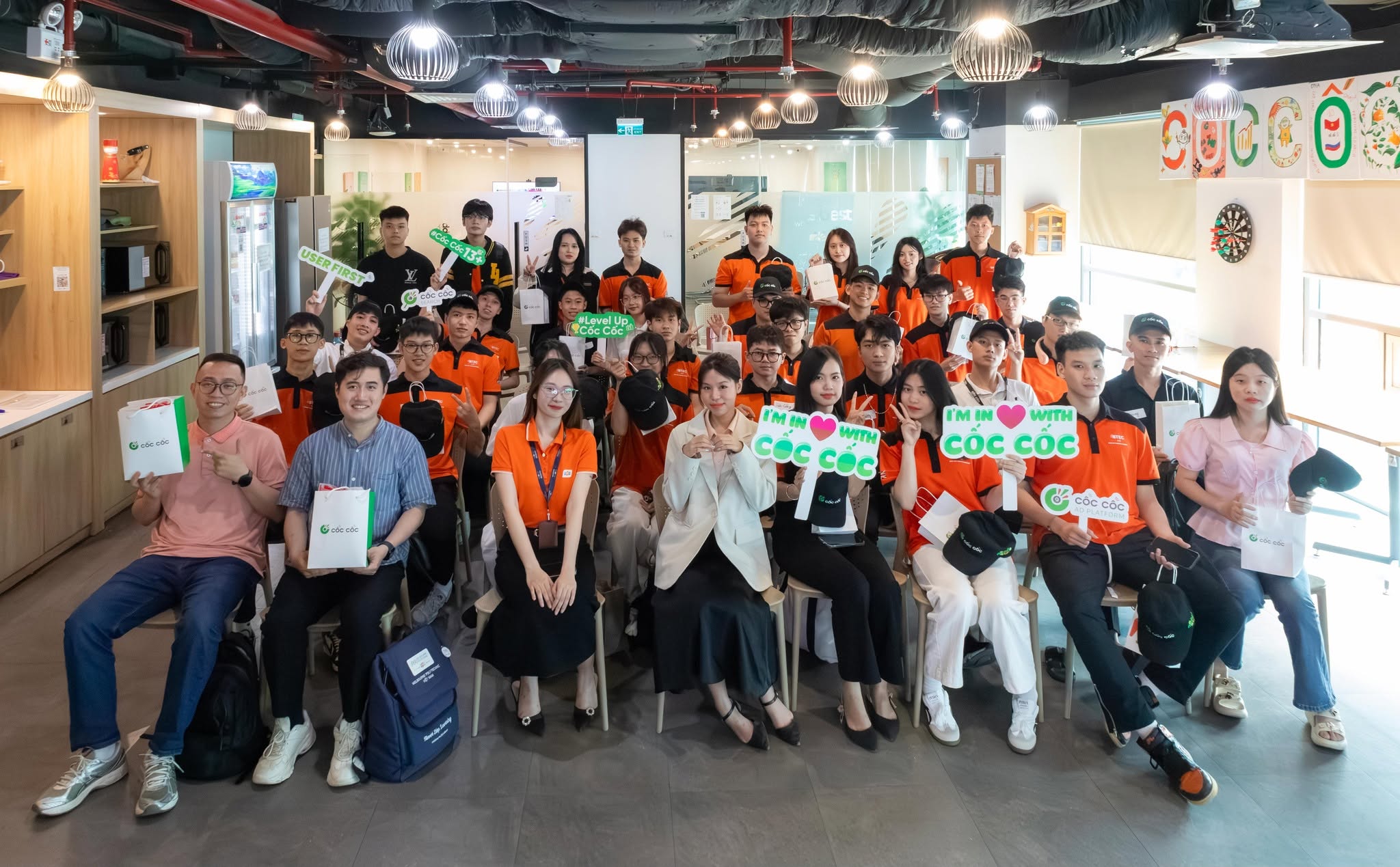Sinh viên BTEC FPT trải nghiệm thực tế doanh nghiệp