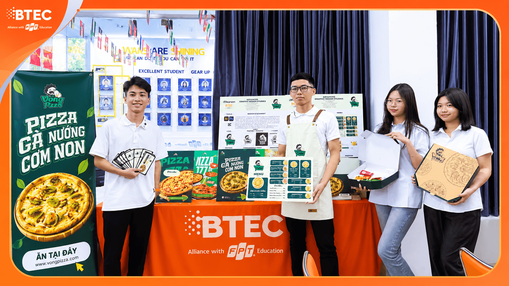 Sinh viên Thiết kế Đồ họa BTEC FPT bảo vệ đồ án tốt nghiệp và trình bày sản phẩm thiết kế. Sinh viên Thiết kế Đồ họa BTEC FPT bảo vệ đồ án tốt nghiệp và trình bày sản phẩm thiết kế.