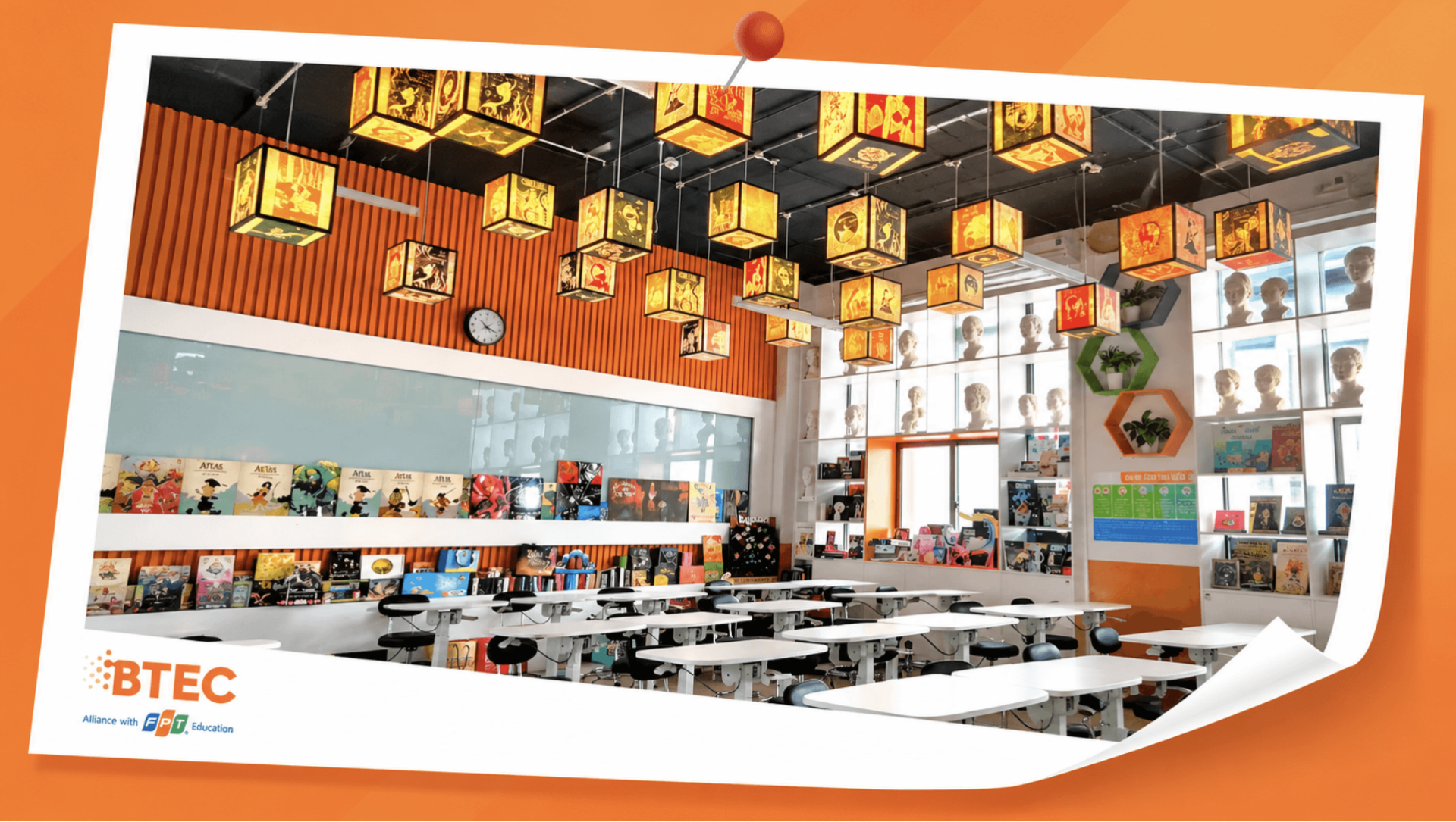 Sinh viên Thiết kế Đồ họa BTEC FPT học tập trong không gian sáng tạo, kết hợp thực hành công cụ và phát triển sản phẩm ngay trên lớp. Sinh viên Thiết kế Đồ họa BTEC FPT học tập trong không gian sáng tạo, kết hợp thực hành công cụ và phát triển sản phẩm ngay trên lớp.