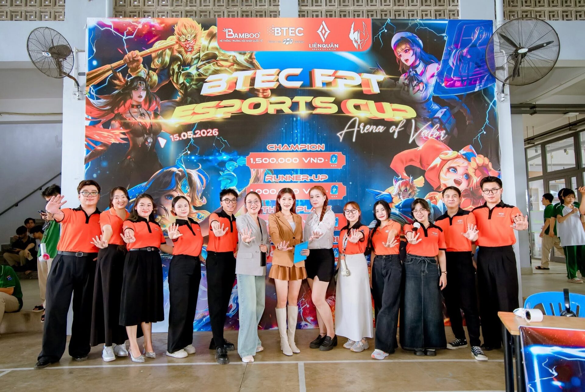 BTEC FPT Esports Cup tạo sân chơi để học sinh, sinh viên trải nghiệm môi trường thi đấu và khám phá tiềm năng nghề nghiệp trong ngành thể thao điện tử. BTEC FPT Esports Cup tạo sân chơi để học sinh, sinh viên trải nghiệm môi trường thi đấu và khám phá tiềm năng nghề nghiệp trong ngành thể thao điện tử.