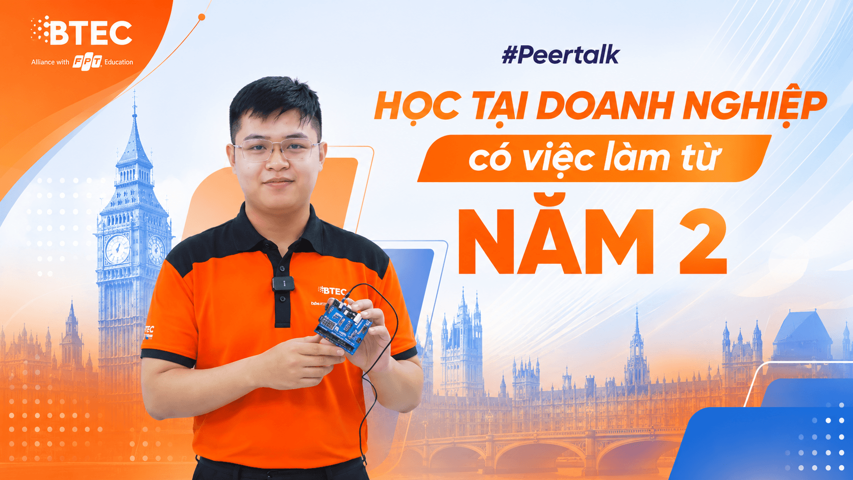 Hồ Chí Công, sinh viên Công nghệ bán dẫn BTEC FPT, có cơ hội thực tập tại doanh nghiệp từ năm 2, trực tiếp làm quen với quy trình đo kiểm và đóng gói chip. Hồ Chí Công, sinh viên Công nghệ bán dẫn BTEC FPT, có cơ hội thực tập tại doanh nghiệp từ năm 2, trực tiếp làm quen với quy trình đo kiểm và đóng gói chip.