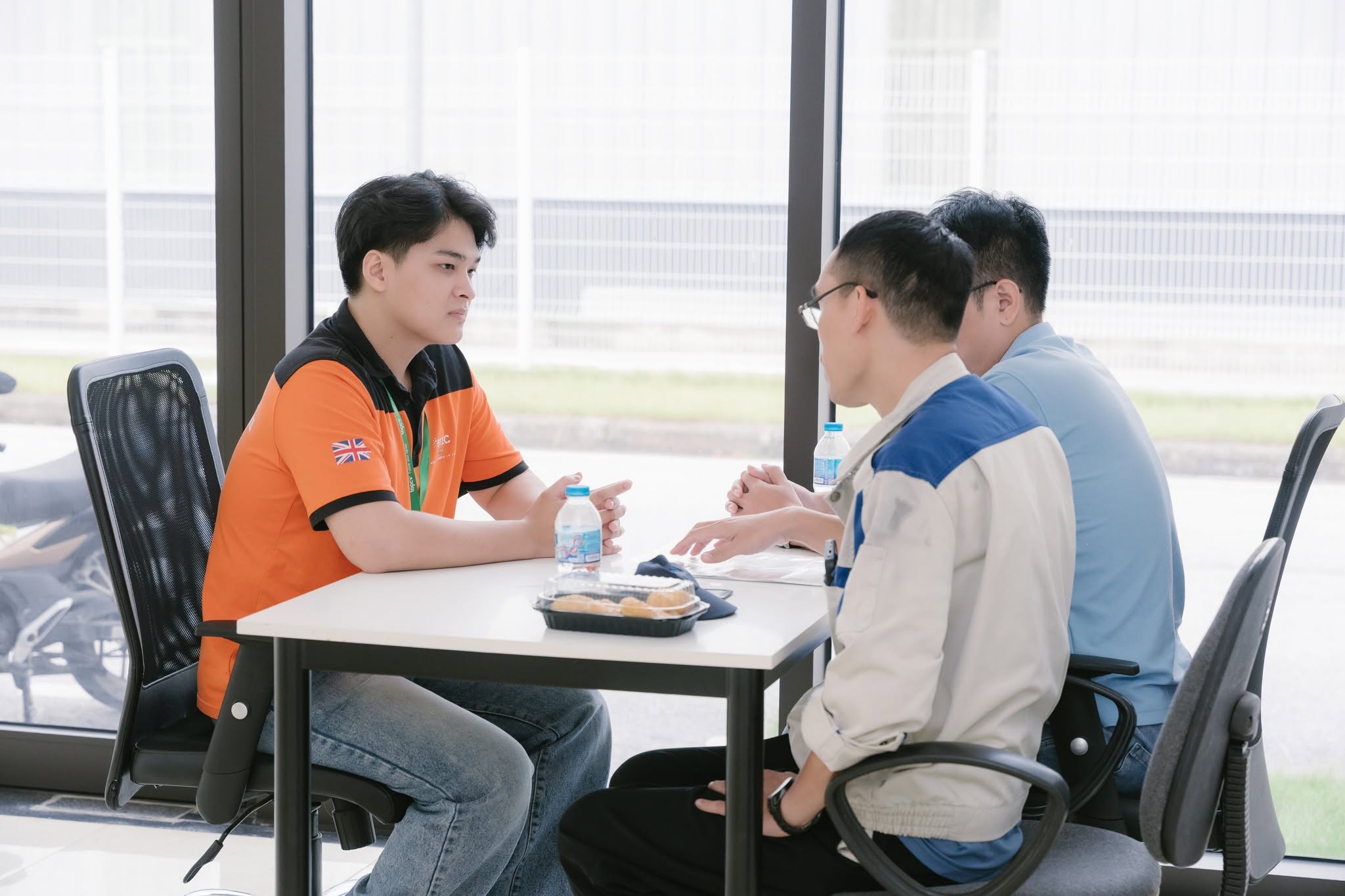 Sinh viên BTEC FPT trải nghiệm phỏng vấn tuyển dụng thực tế tại MOONS’ INDUSTRIES, rèn luyện kỹ năng và kết nối cơ hội việc làm.